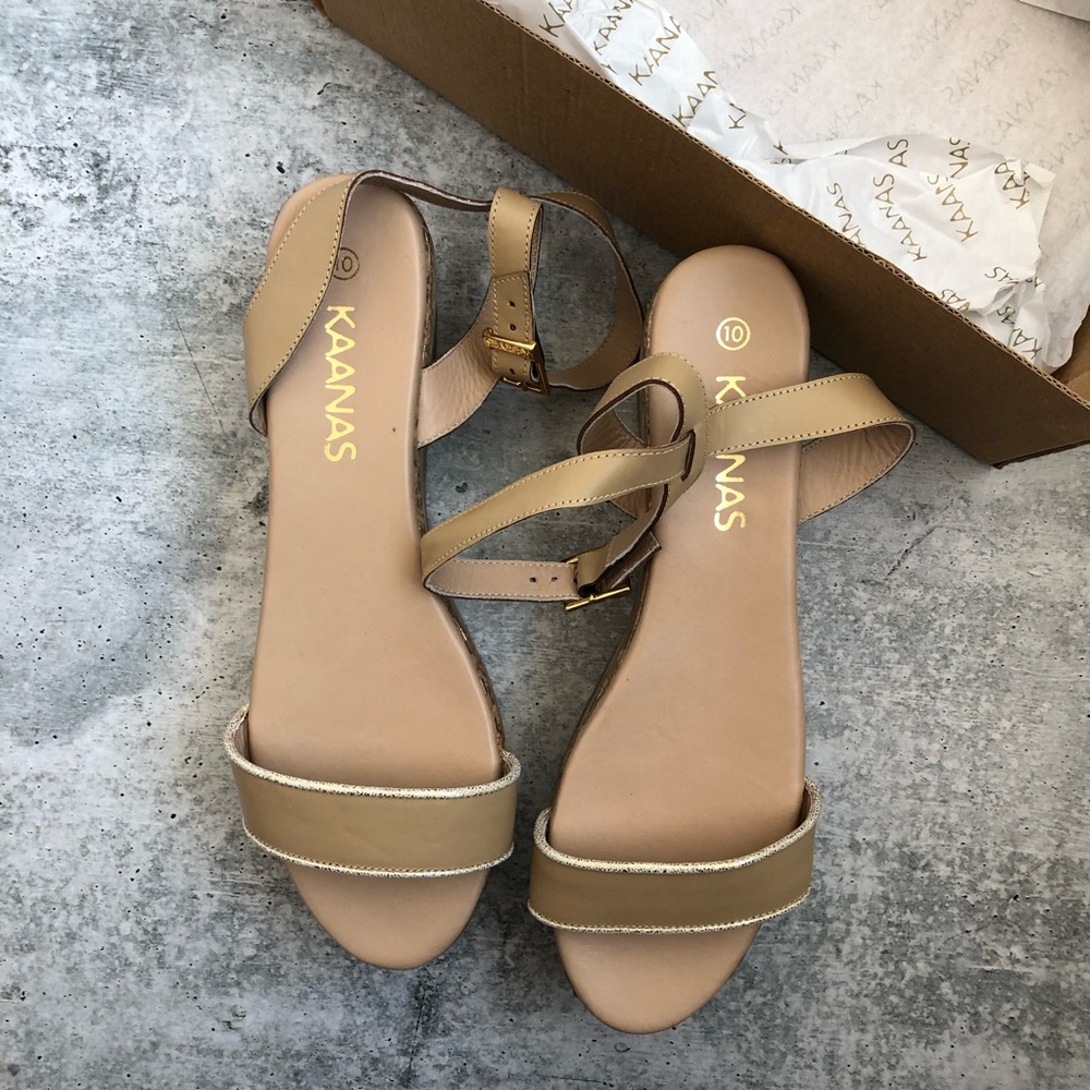 New Kaanas Platform Cork Metallic Sandals - Picture 5 of 6